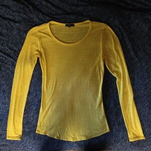 GAP Yellow Long Sleeve Women's Tee